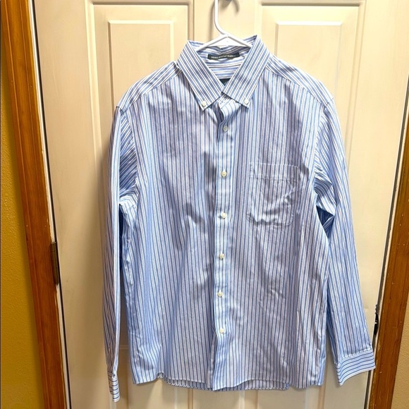 Eddie Bauer Relaxed Fit Wrinkle Free Cotton Blue Striped Button Down Shirt - Picture 1 of 7